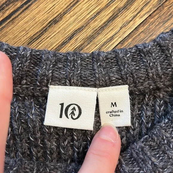 Men’s Sweatertentree